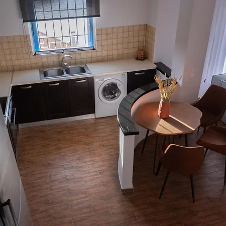 οι νυμφεσ του γαλαξιδιου *