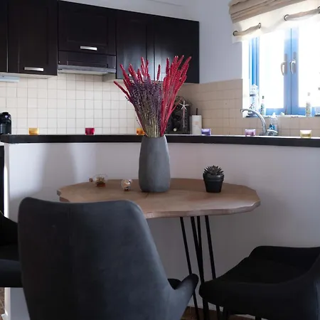 οι νυμφεσ του γαλαξιδιου *