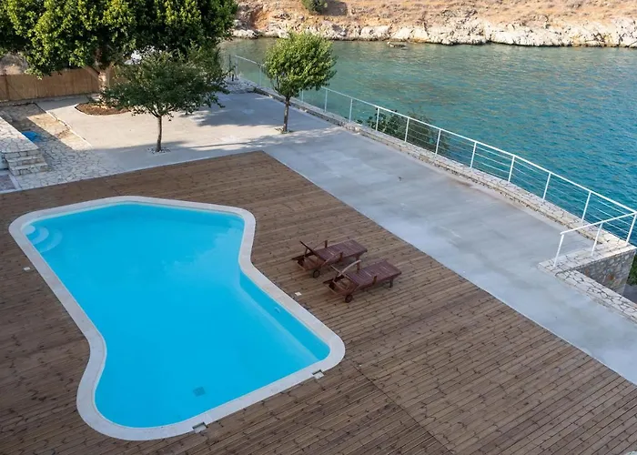 οι νυμφεσ του γαλαξιδιου Villa Galaxidi